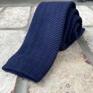 Brooks Brothers - Vintage Knit Tie in Navy Blue
